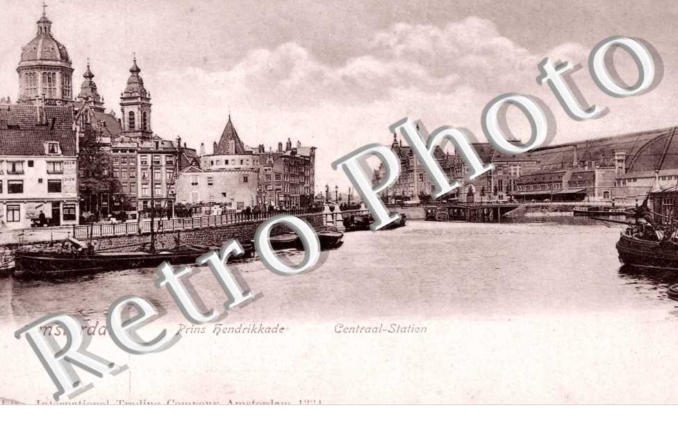 Prins Hendrinkkade. Central Station. La gare, (etablisssement Thermal)