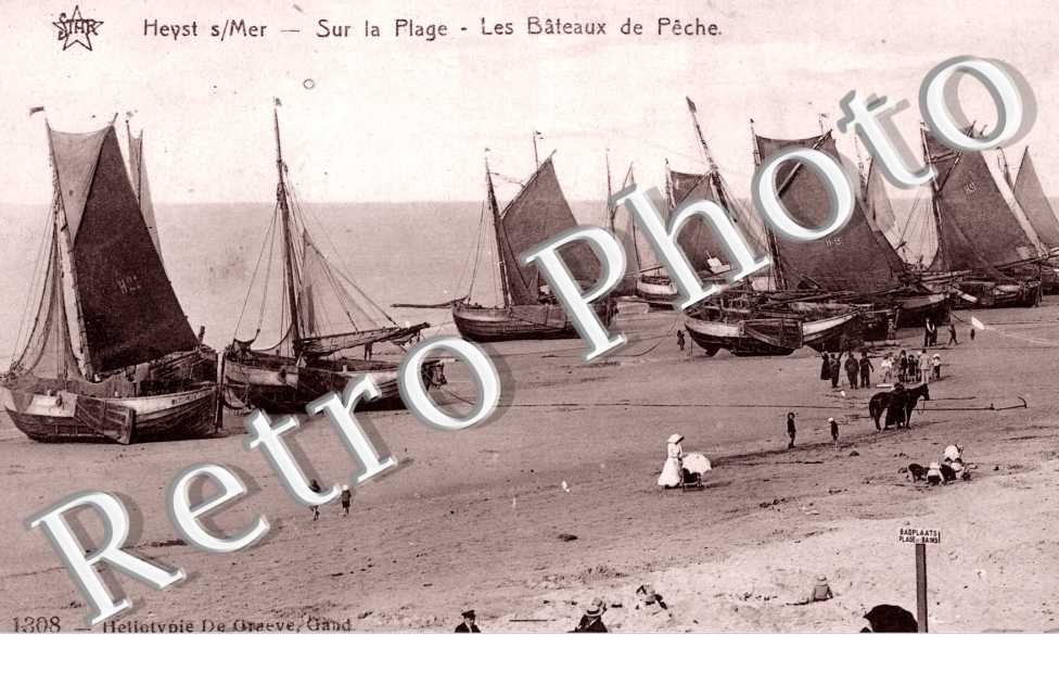 Heyst-sur-Mer, Sur la Plage, les Bateaux de peche