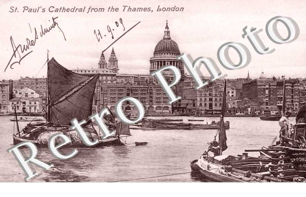 St Paul&#039;s Cathedral from the Thames