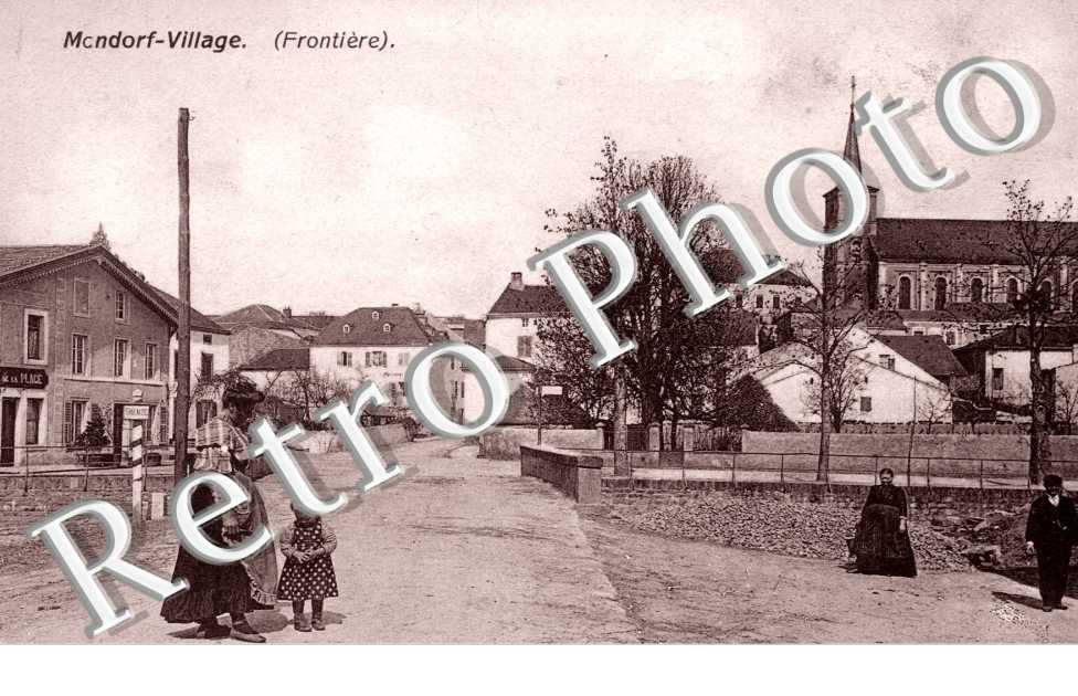 le Village  Frontiere