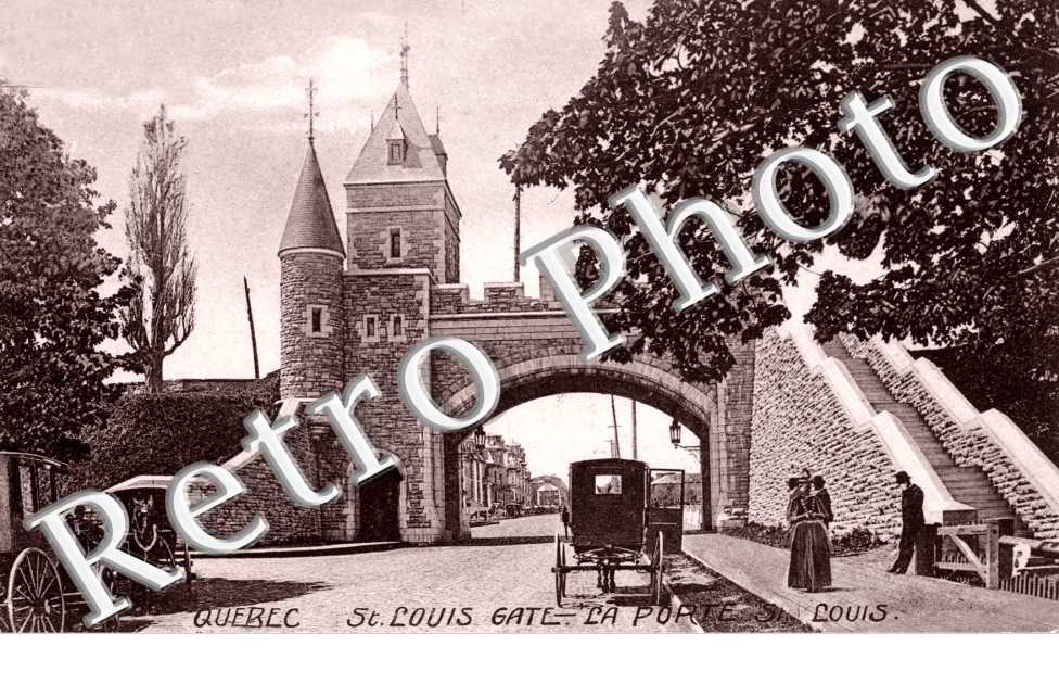 Porte St Louis, St Louis gate