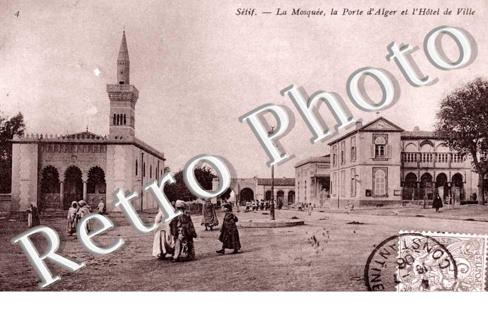 la Mosquee, la Porte d&#039;Alger et l&#039;Hotel de Ville