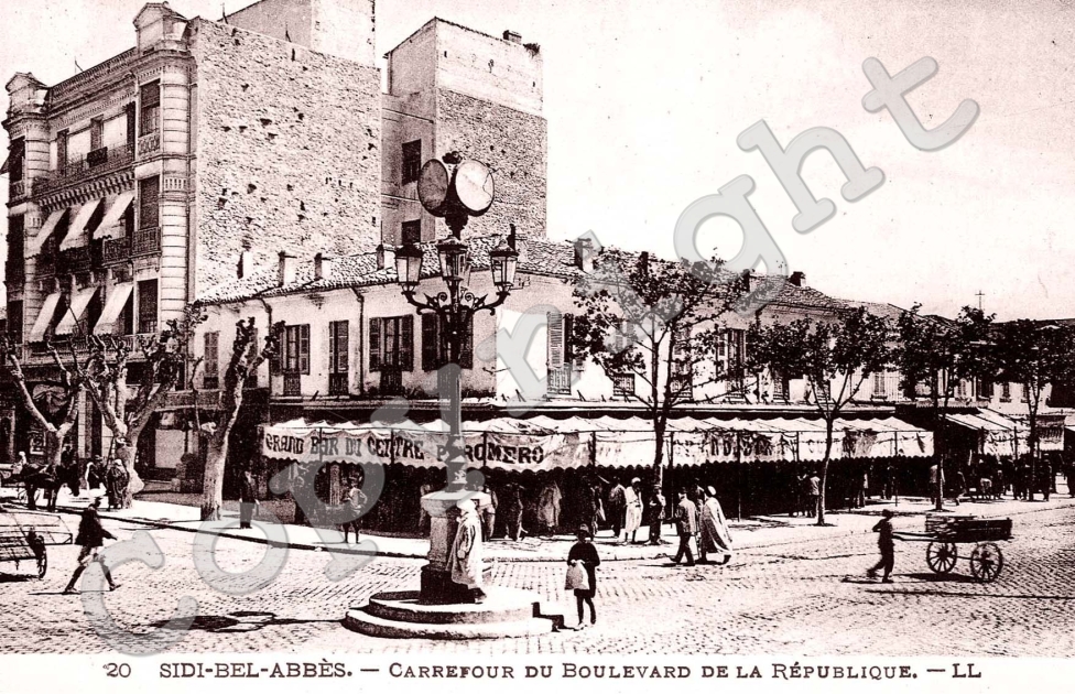 Carrefour du Boulevard de la Republique