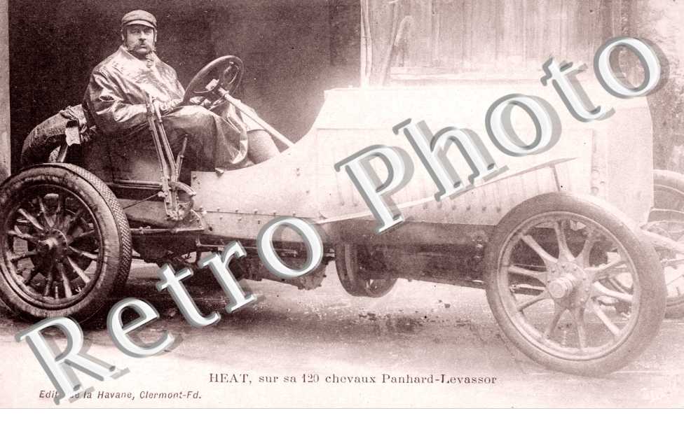 Heat sur sa 120 chevaux Panhard-Levassor