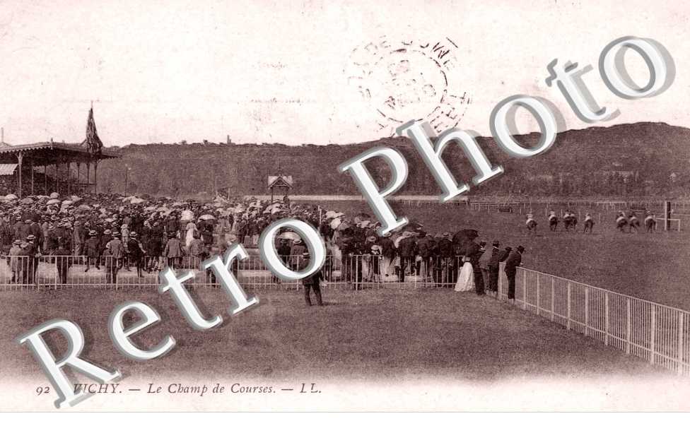 Le Champ de Courses