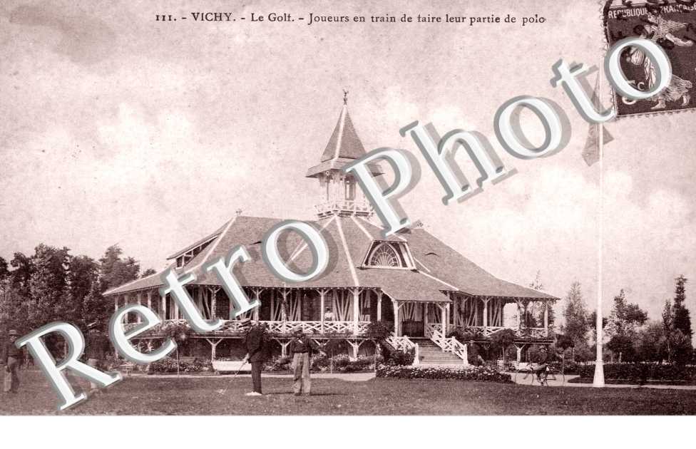 Le Golf - Joueurs en train de faire leur Partie de Polo