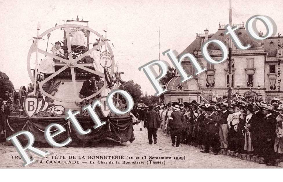 Fete de la Bonneterie - Sept 1909 - La Cavalcade
