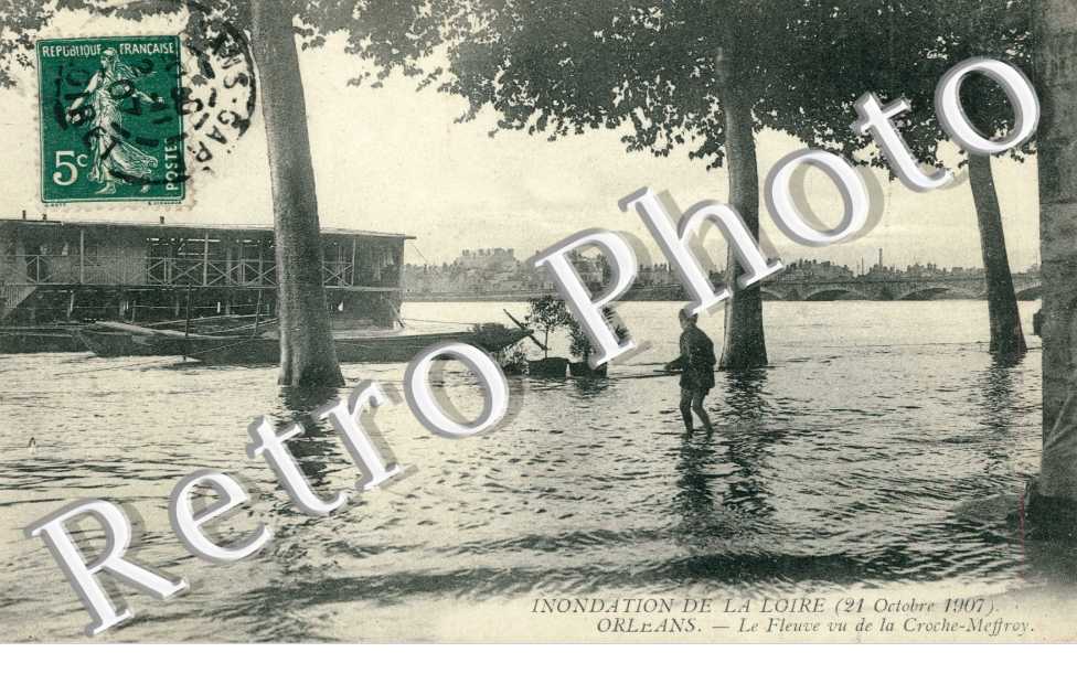 Inondations du 21 Octobre 1907 - Le Fleuve vu de la Croche Meffroy