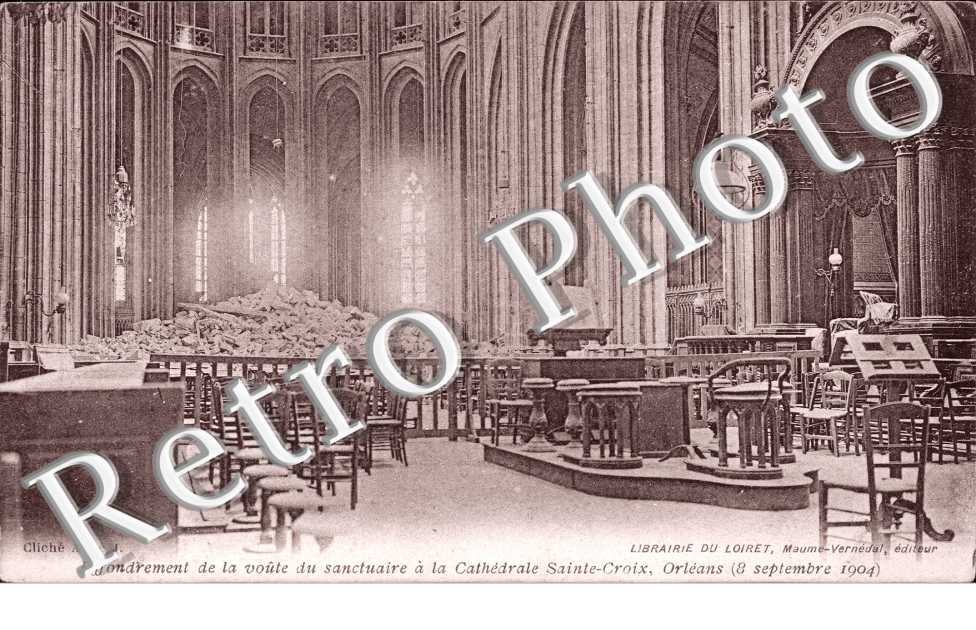 Effondrement de la voute du sanctuaire de la Cathedrale Sainte Croix