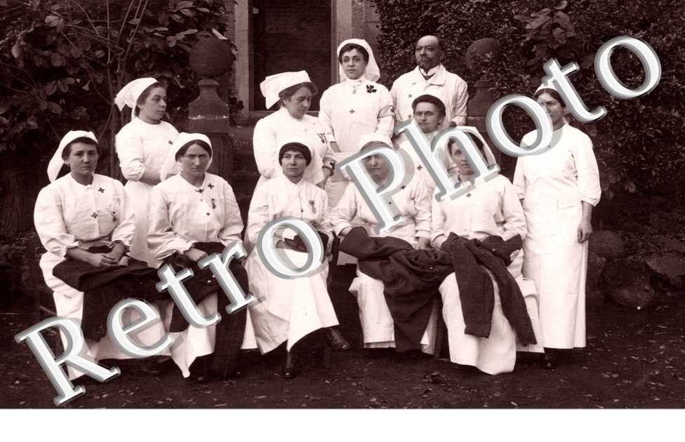Vestiaire de l&#039;hôpital des femmes de France novembre 1914