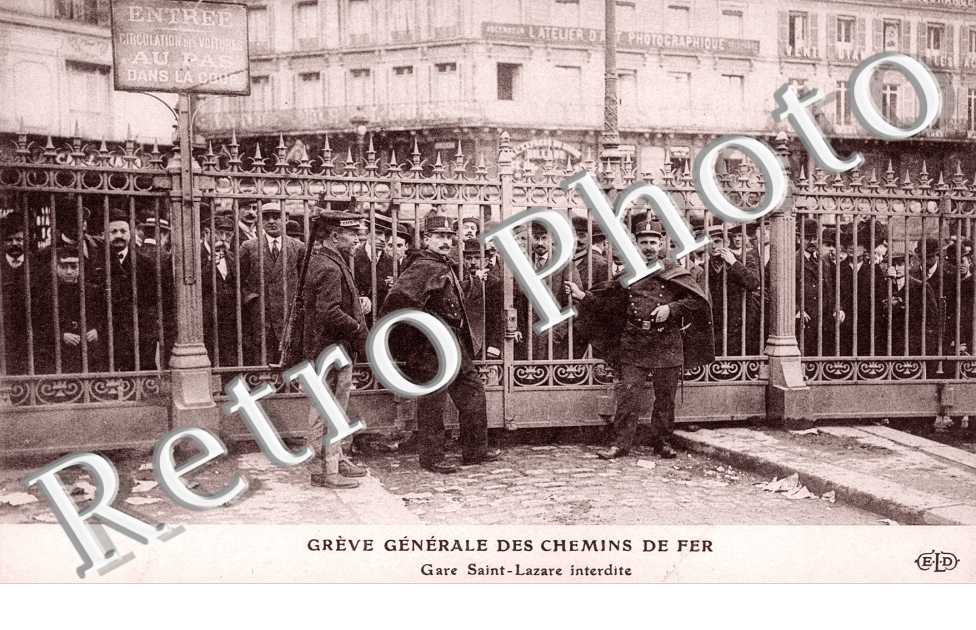Grève gale des Chemins de Fer Gare Saint Lazare interdite