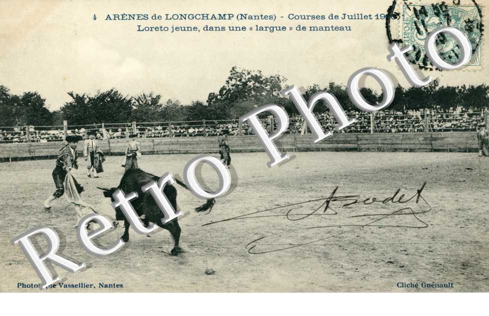Arenes de Longchamp Courses de juillet 1906 Loreto jeune dans une Largue de manteau