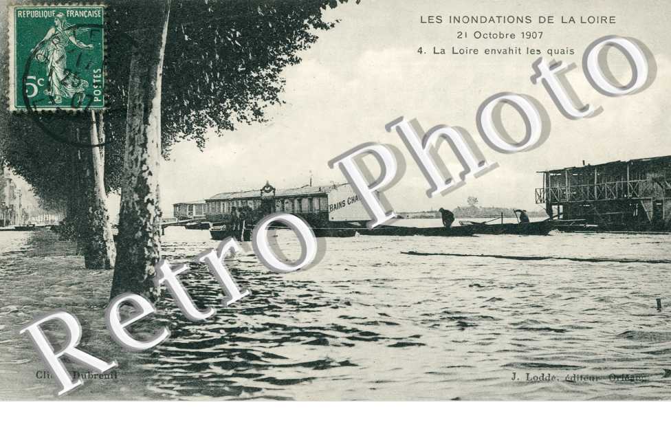 La Loire envahit les quais Inondations 21 octobre 1907