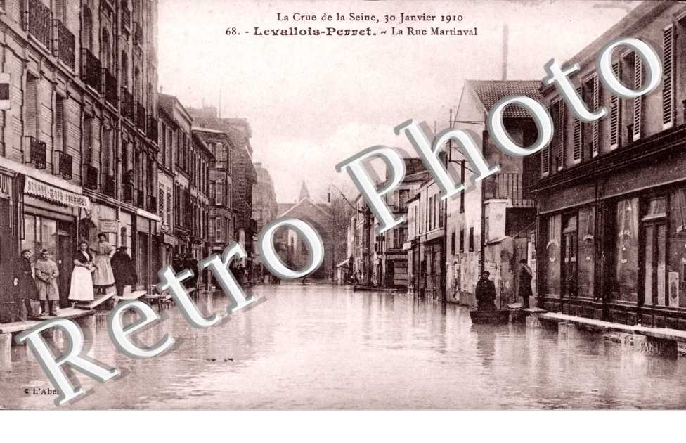 la rue Martinval La crue de la Seine 30 janvier 1910