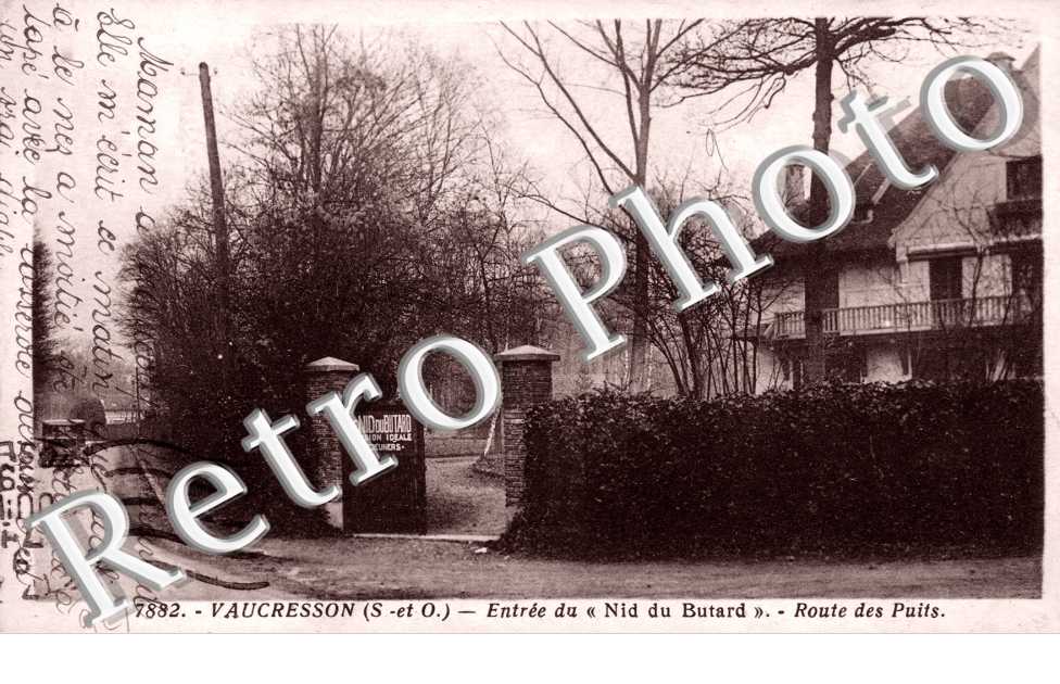 entree du Nid du Butard - Route des Puits
