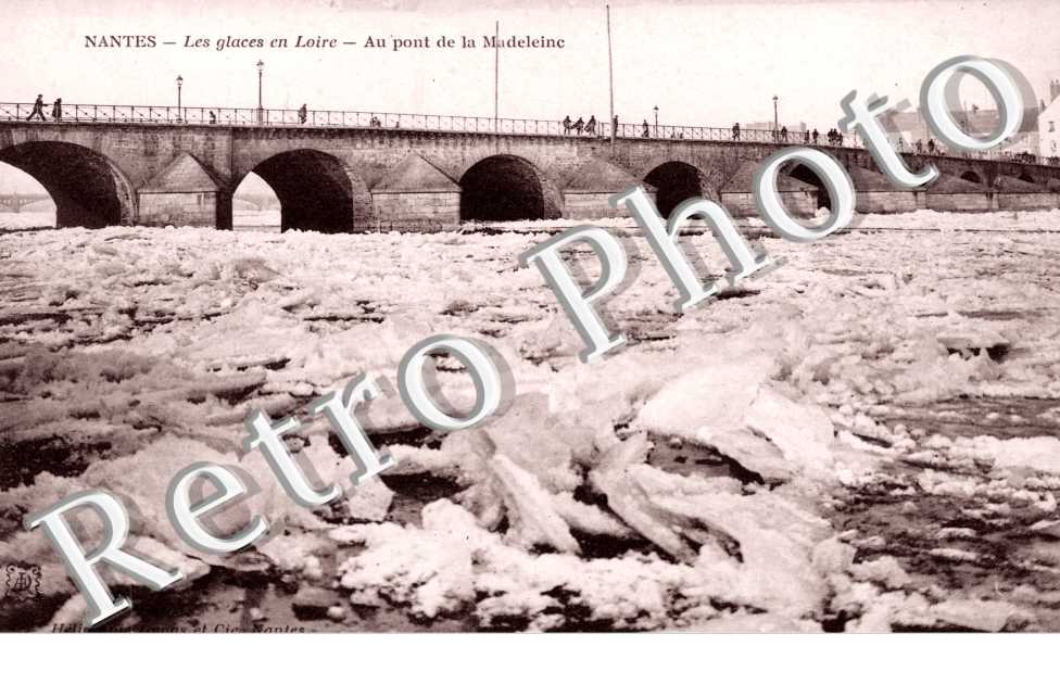 Les glaces en Loire Au pont de la Madeleine