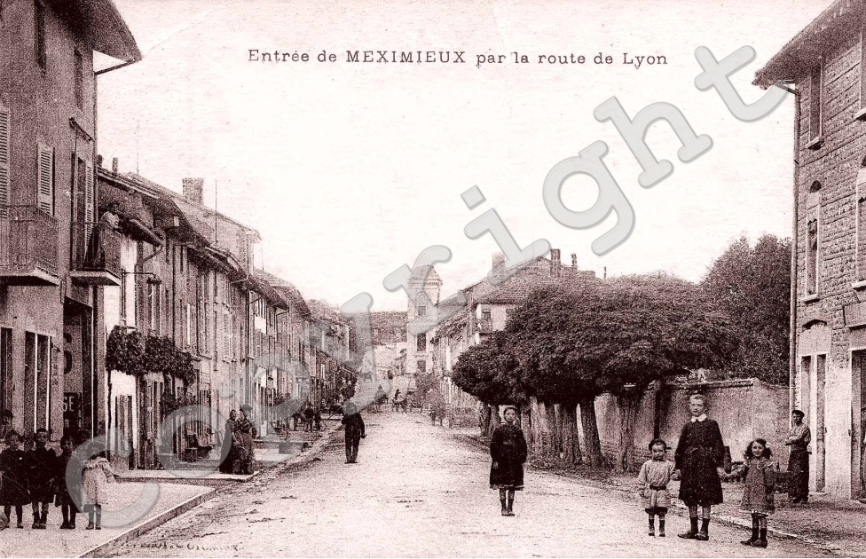 Entree de Meximieux par la route de Lyon