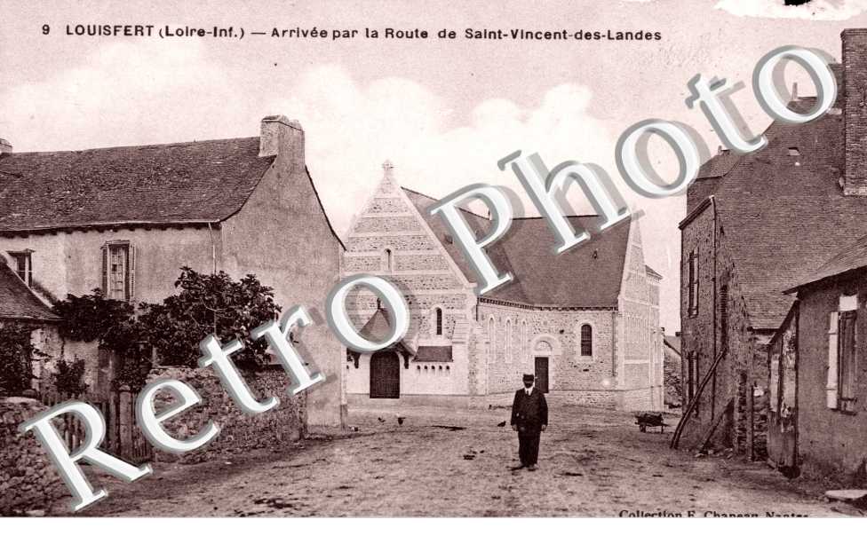 arrivee par la route de Saint Vincent des Landes