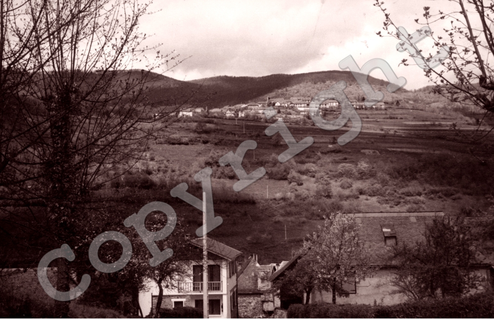 ILLARTEN et le village de BUZAN