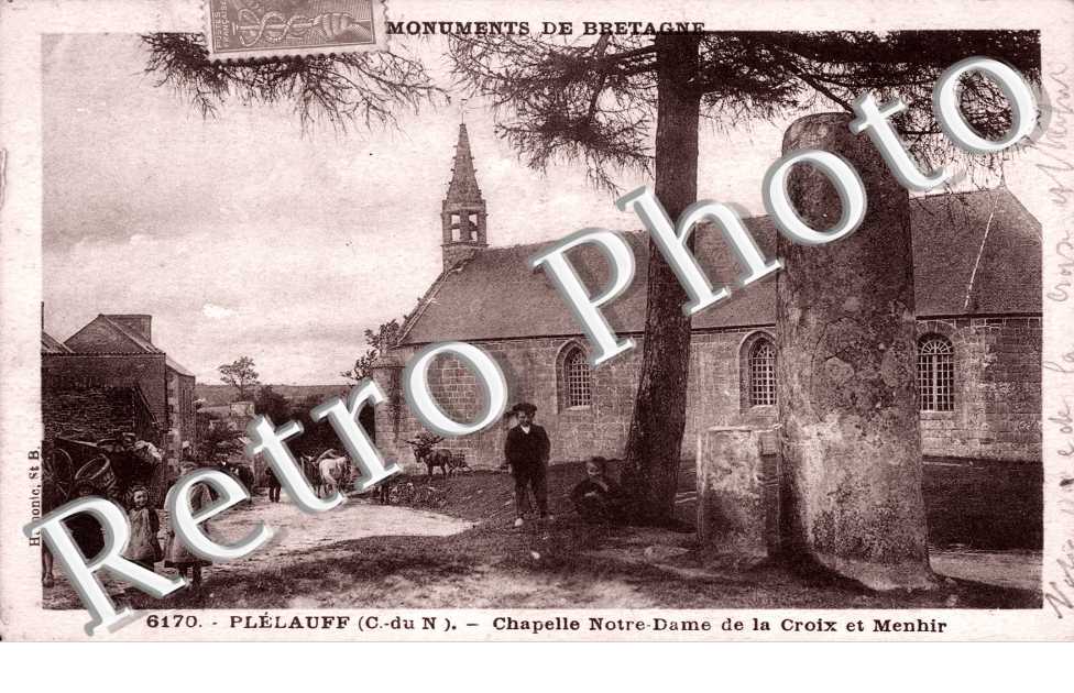 Chapelle Notre-Dame de la Croix et Menhir