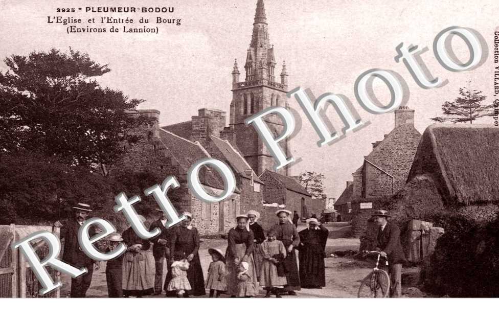 l&#039;eglise et l&#039;entree du bourg