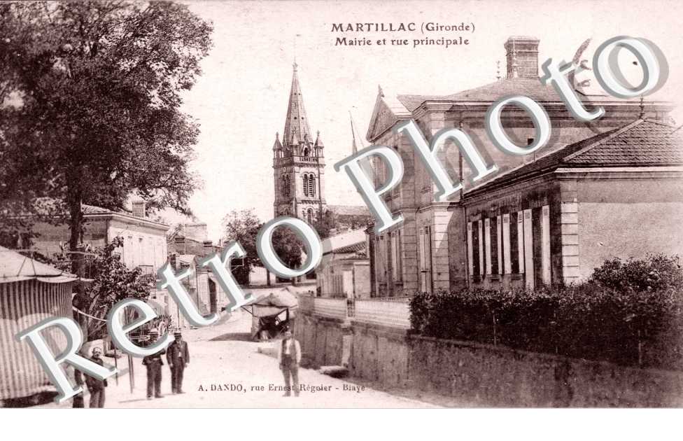 Mairie et rue principale