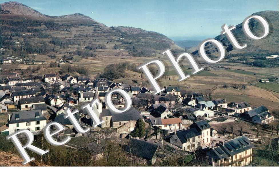 Vue sur Segus et le col de Bescun