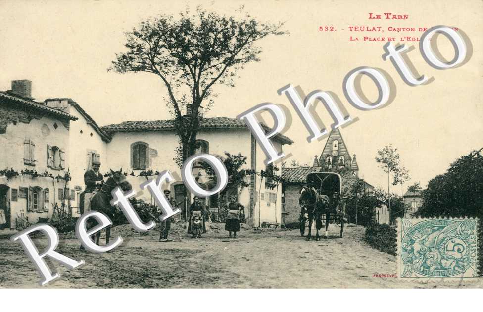 la Place et l'eglise