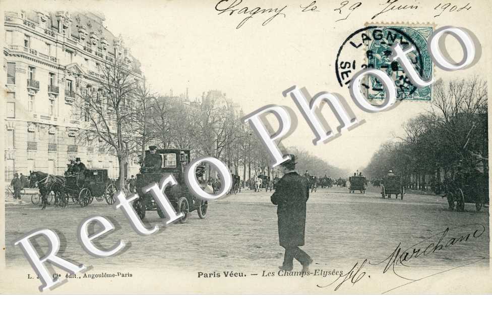 Paris Vecu - Les Champs Elysees