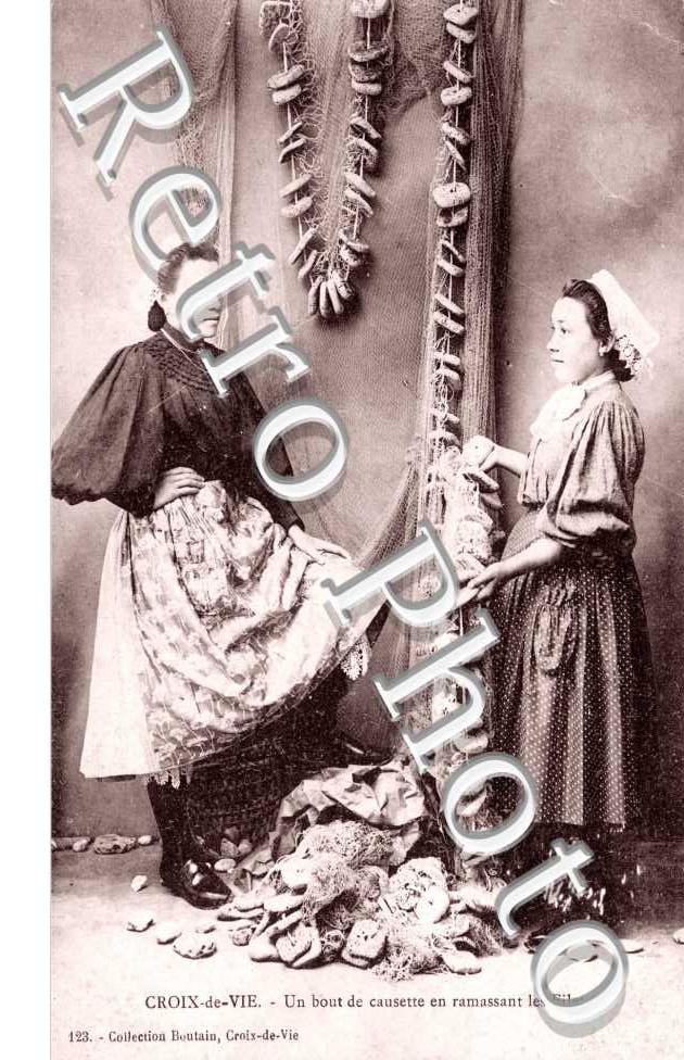 Croix de Vie - Un bout de causette en ramassant les filets