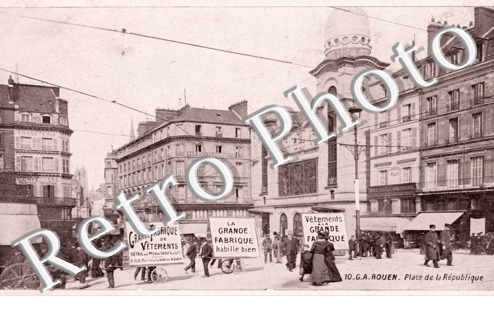 place de la Republique  - Pubs de la Grande Fabrique