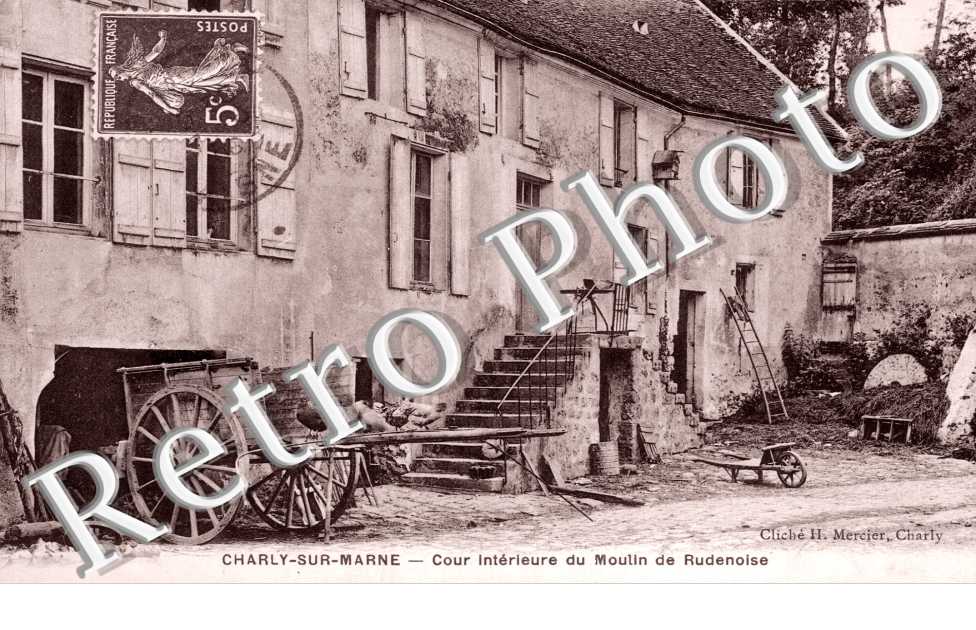cour interieure du moulin de Rudenoise
