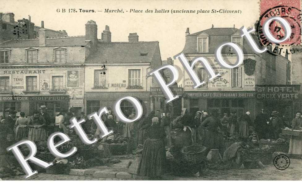 marche Place des Halles