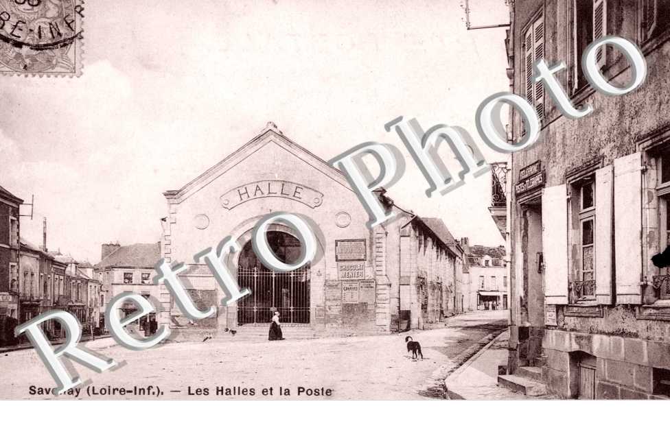 les halles et la poste