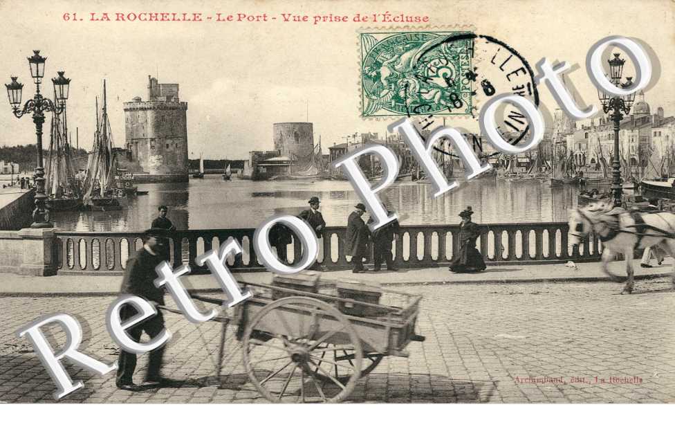 Le Port vue prise de l'Ecluse