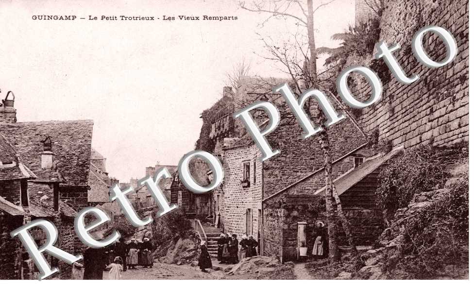 Les Petits Trotrieux - Les vieux remparts