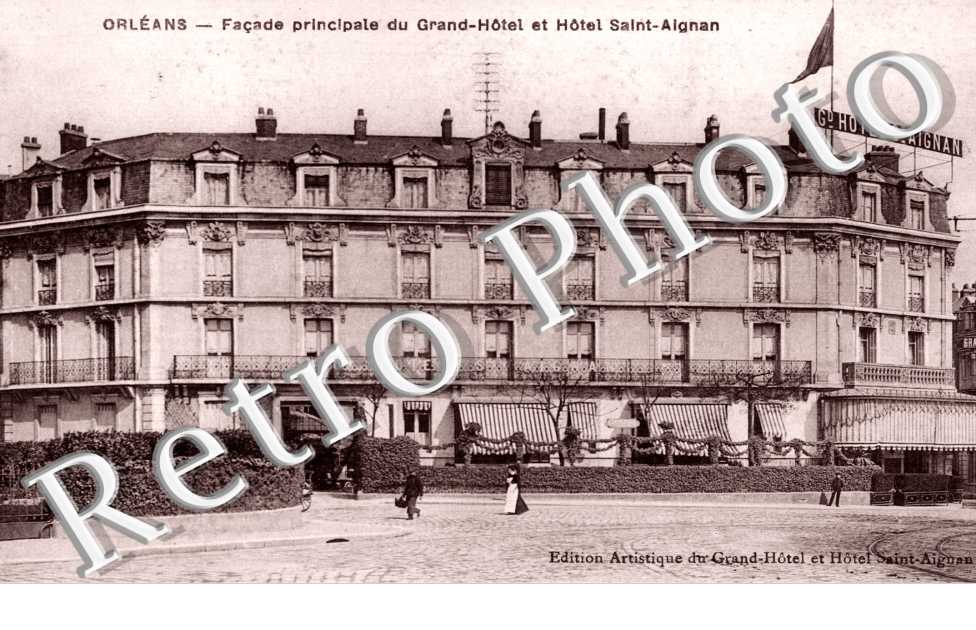 Facade Principale du Grand Hotel et Hotel Saint Aignan