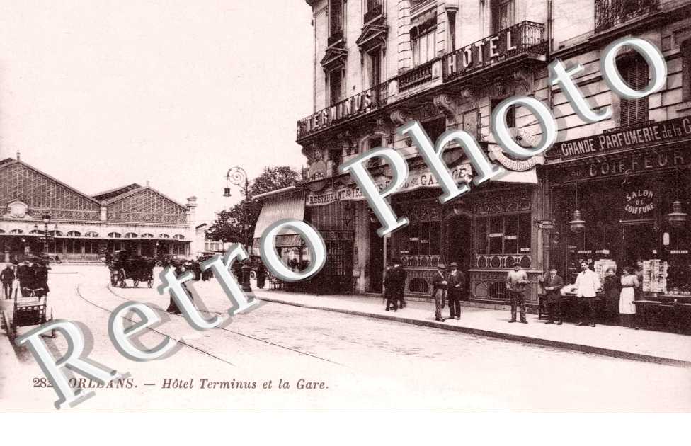 Hôtel Terminus et la gare