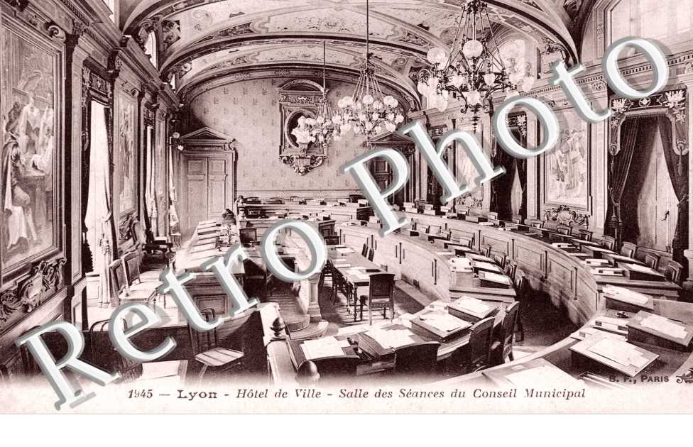 Hotel de Ville - Salle des Seances du Conseil Municipal