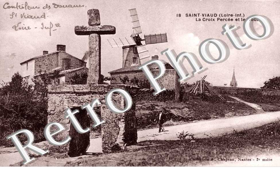 la Croix Percee et le moulin