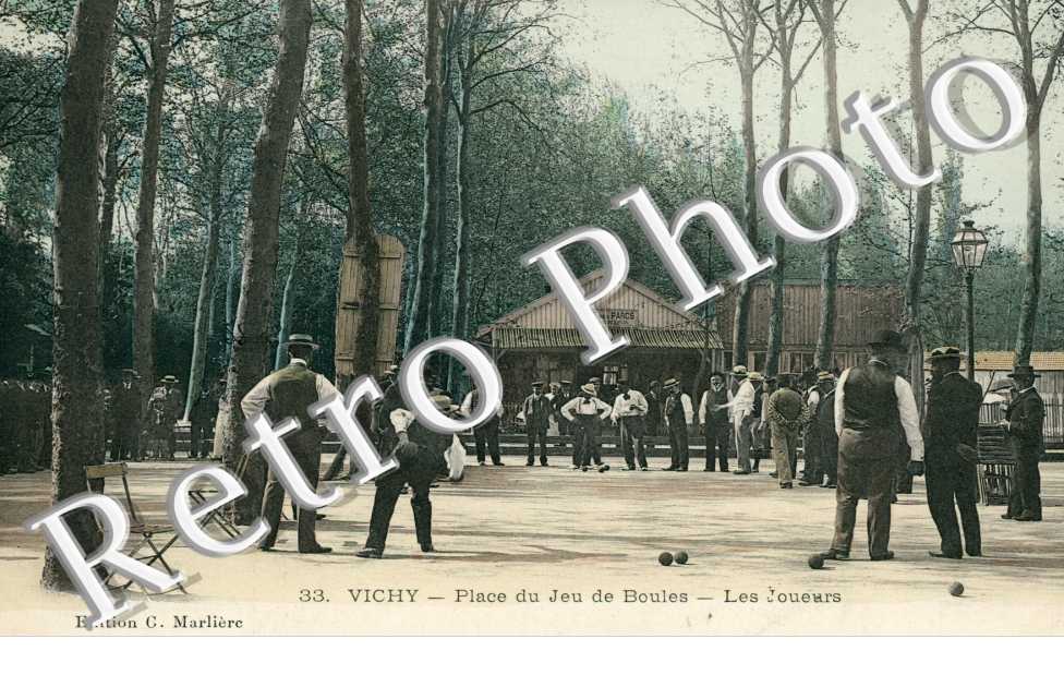 place du jeu de boules Les joueurs