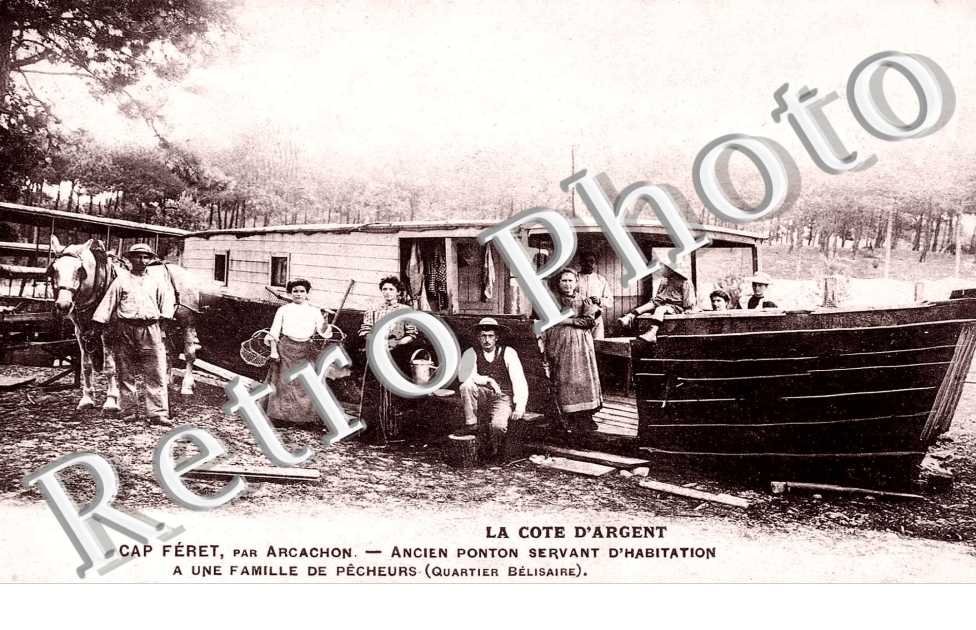 Ancien Ponton servant d&#039;habitation a une famille de pecheurs