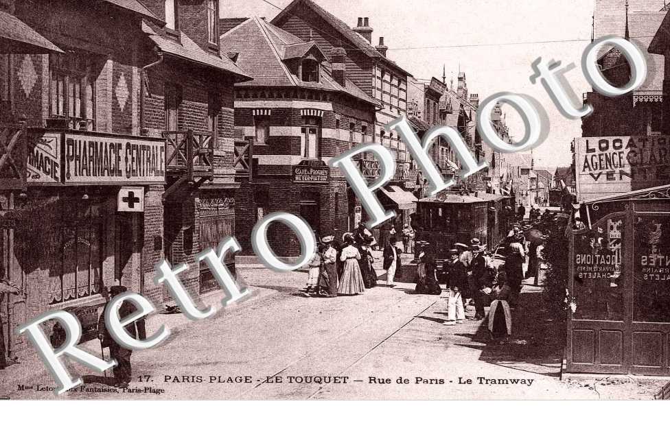 PARIS-PLAGE  Rue de Paris -  le tramway