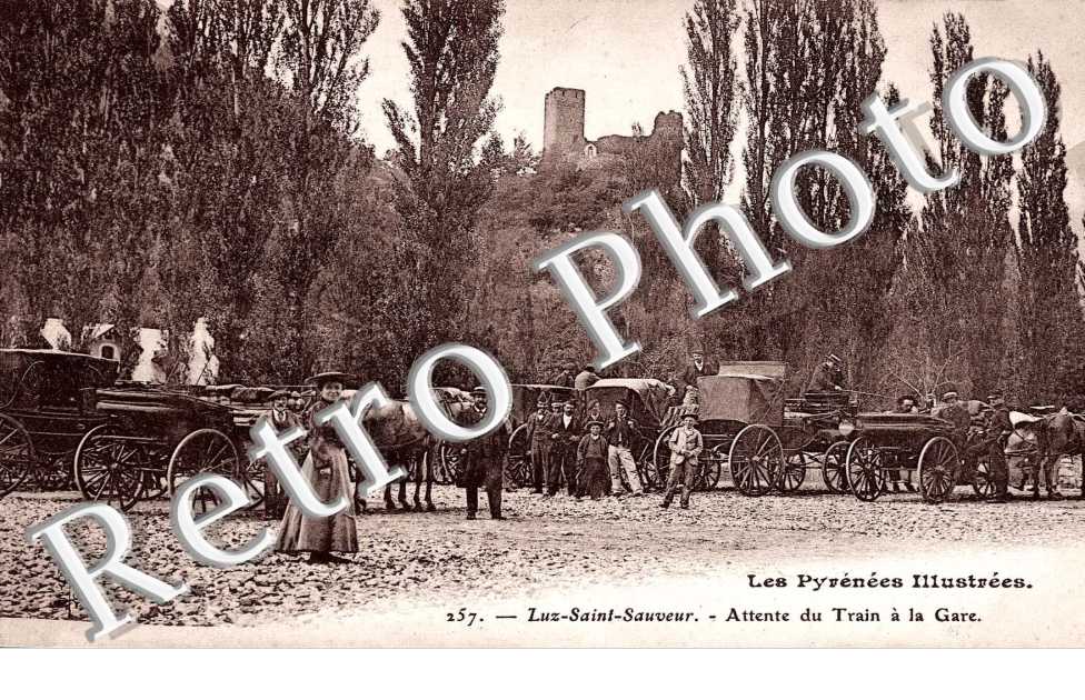 Attente du train a la gare