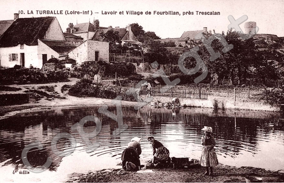 la&voir et village de Fourbillan pres Trescalan