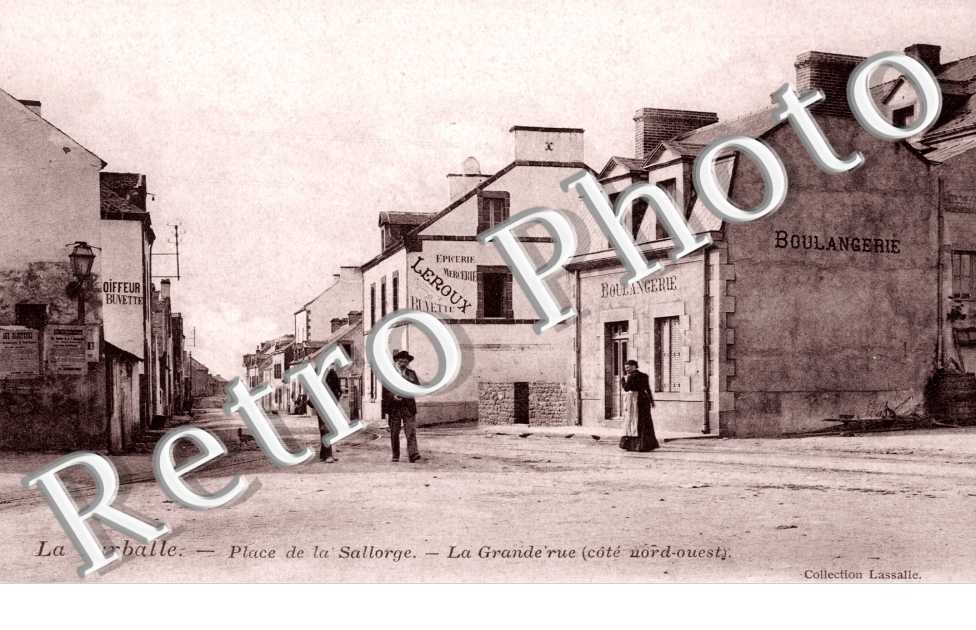place de la Sallorge- la grand&#039;rue (cote nord ouest)