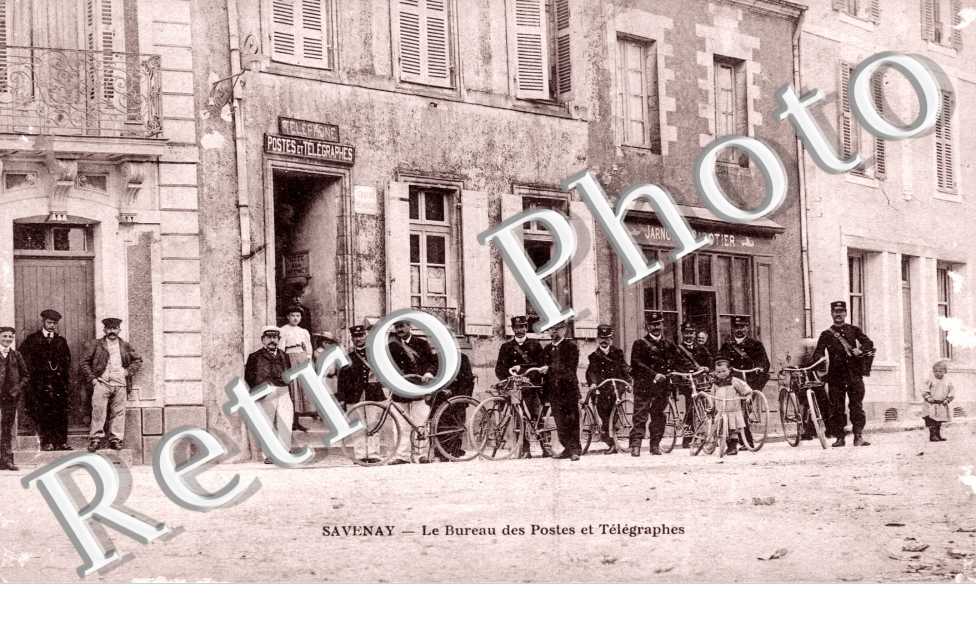 le bureau des postes et telegraphes