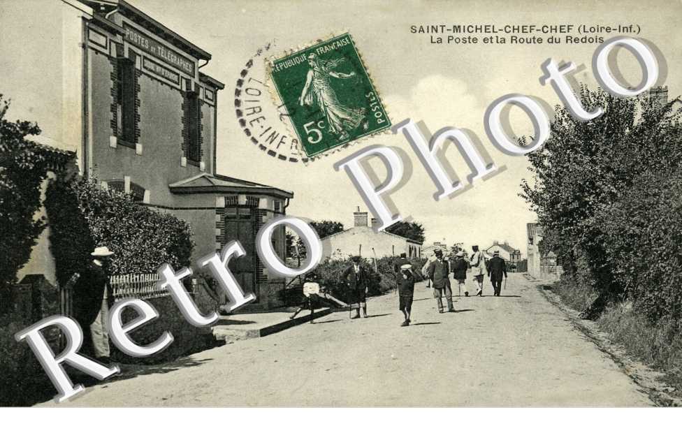 la Poste et la route du Redois