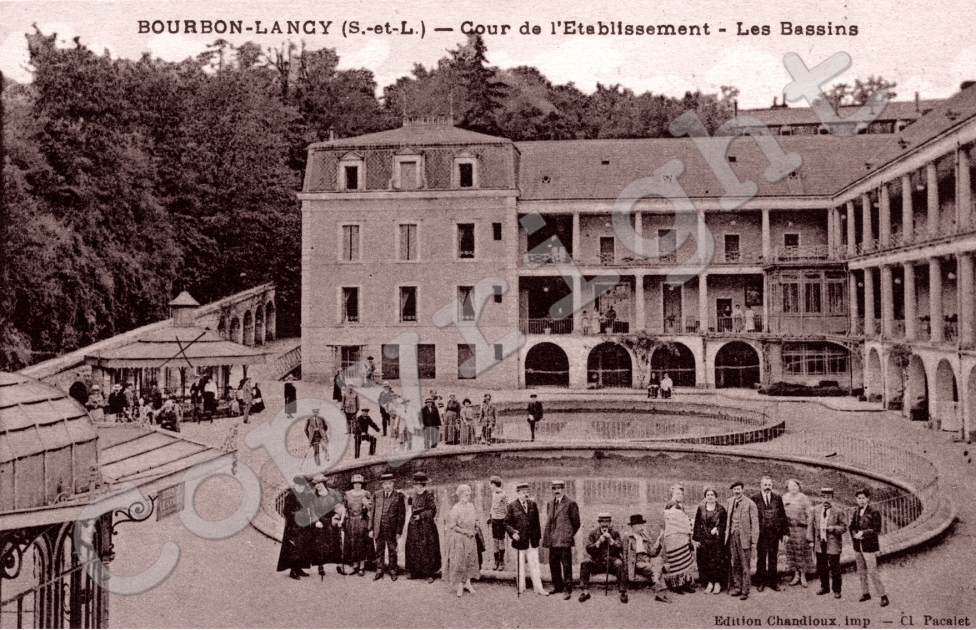 Cour de l&#039;etablissement - Les bassins (couleur)