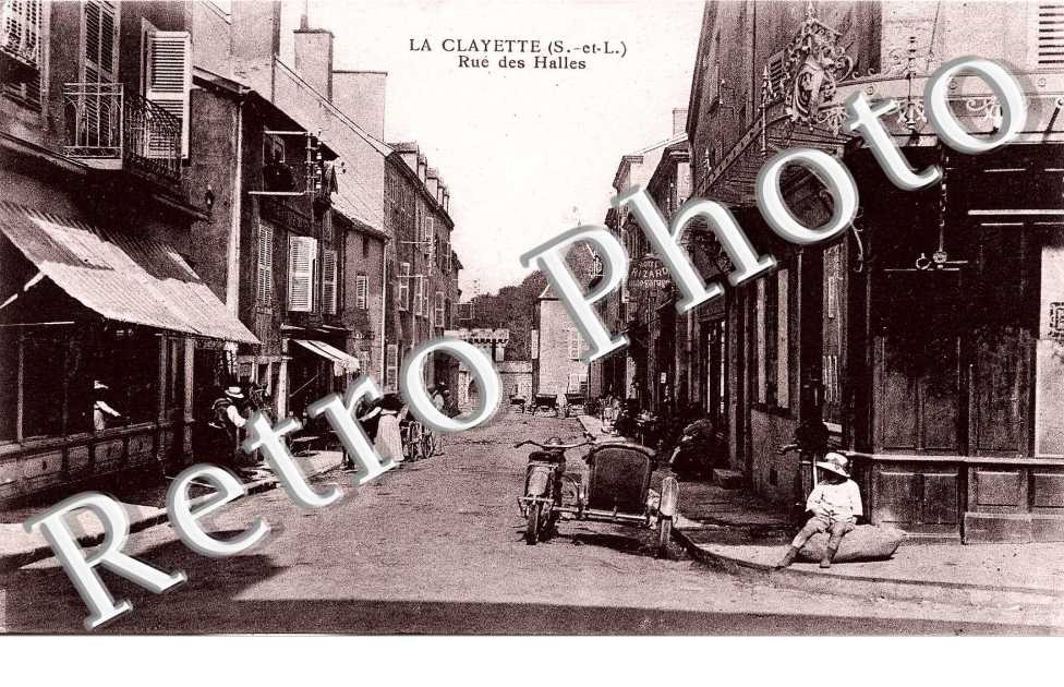   Rue des halles - moto